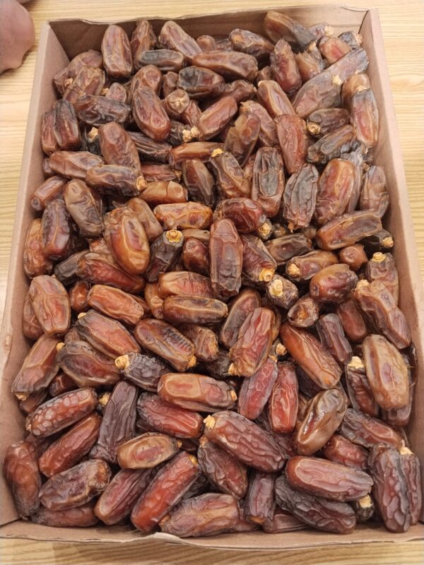 Mabroom Khajur || Mabroom Dates: The Luxurious Sweetness of Nature"