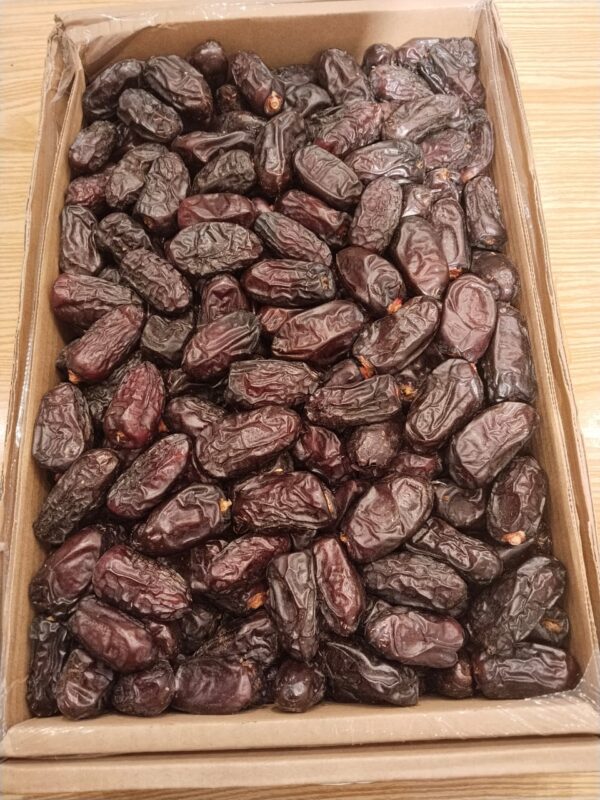 کلمی Khajur || Kalmi Dates: Nature's Premium Delight Packed with Flavor and Nutrition"