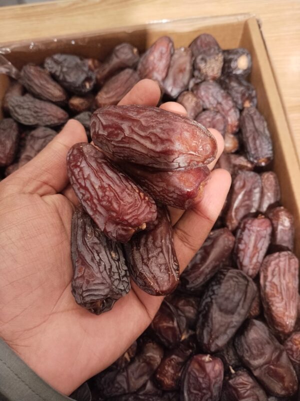 میڈجول Khajur || Medjool Dates: The King of Dates with Unmatched Sweetness and Richness" - Image 2